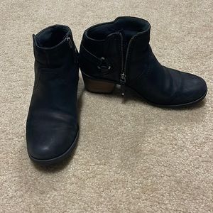 Teva, Foxy Leather Black Booties, Size 9
